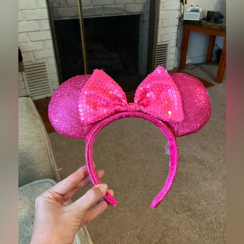 Disney Minnie Mouse pink glitter sparkle ears